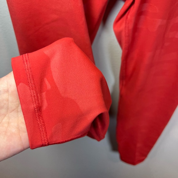 Old Navy Women's Powersoft 7/8 Elevate Leggings Red Camo Athletic NEW Size Large - Picture 7 of 13